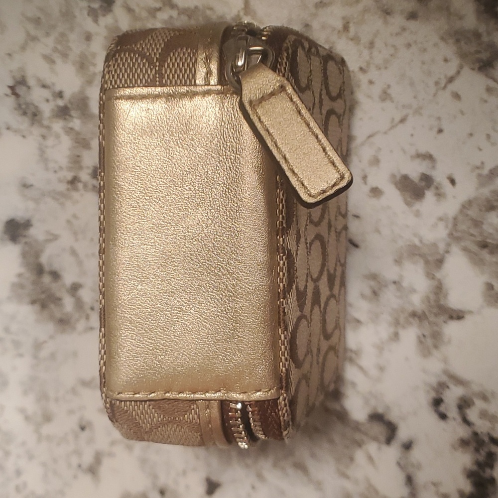 Coach Weekly Pill Box In Signature Canvas. Gem